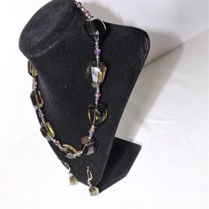 Fashion 2 piece Necklace Set..